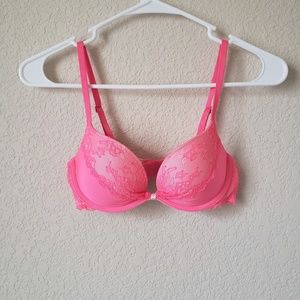 Victoria's Secret Push-Up Lace Bra